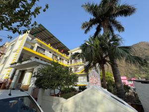 nirvana riverside resort