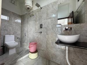 nirvana riverside resort