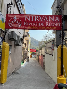 nirvana riverside resort