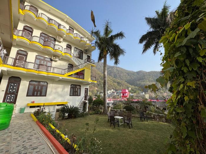 nirvana riverside resort