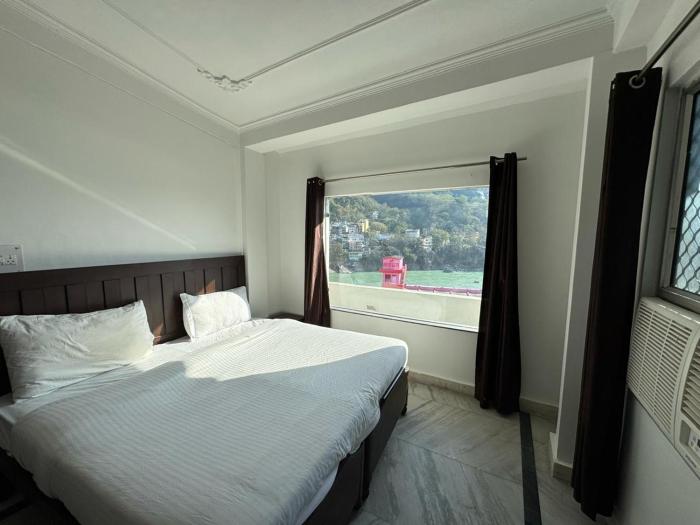 nirvana riverside resort