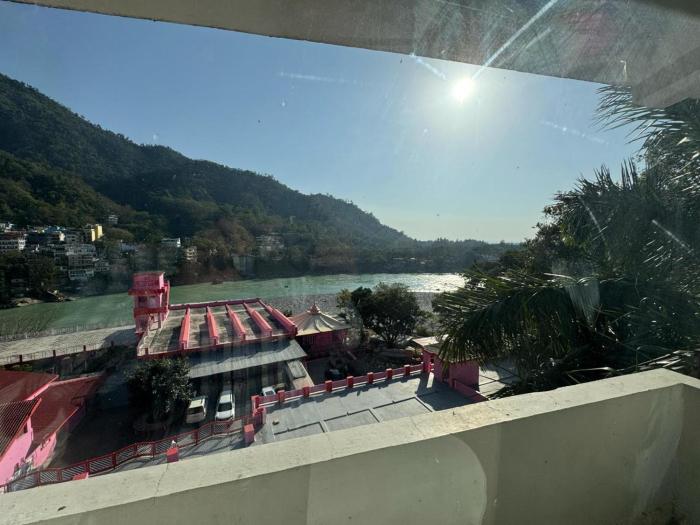 nirvana riverside resort
