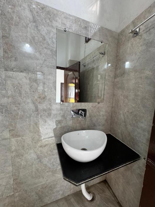 nirvana riverside resort