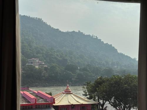 nirvana riverside resort