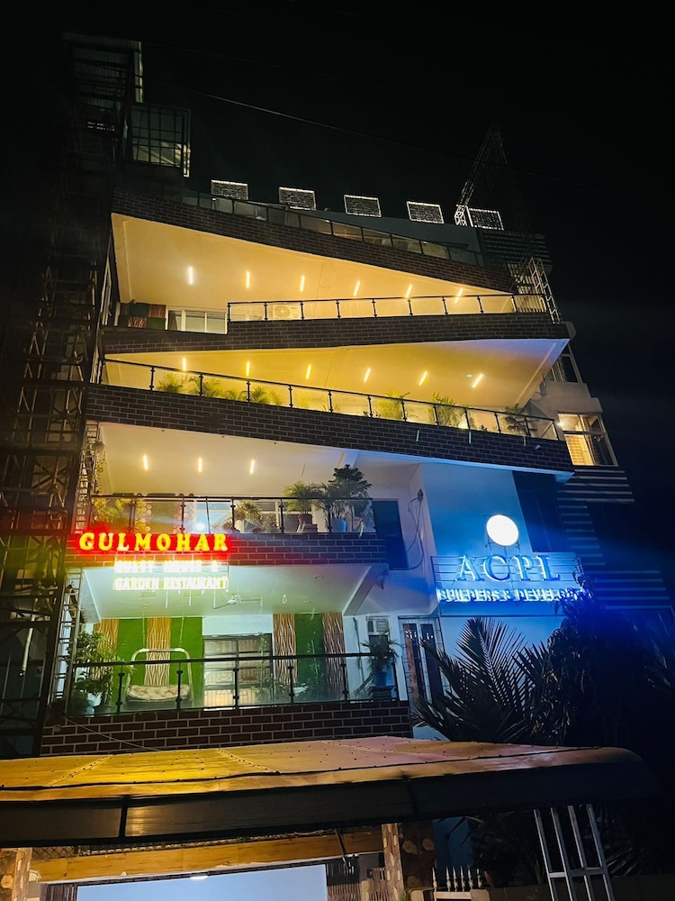 gulmohar guest house