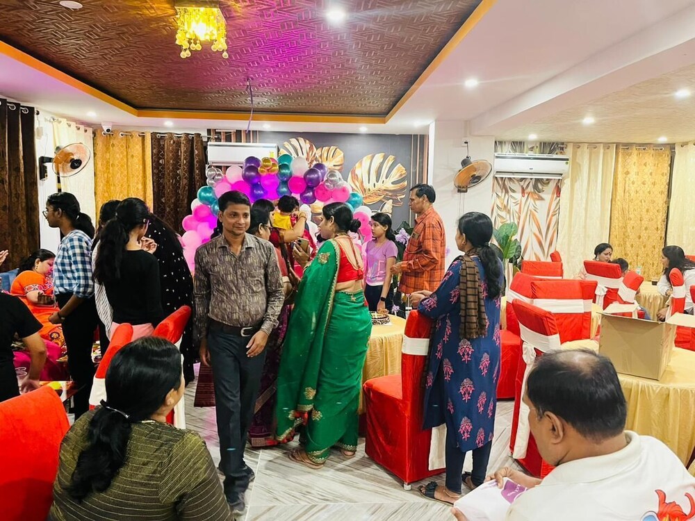 gulmohar guest house