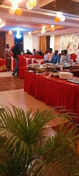 gulmohar guest house