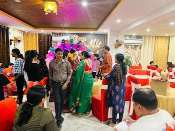 gulmohar guest house