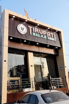 tirupati balaji inn bageshwar dham