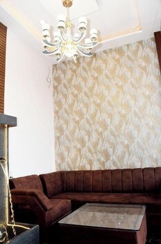 tirupati balaji inn bageshwar dham