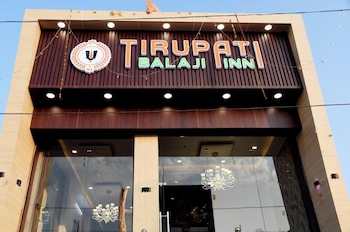 tirupati balaji inn bageshwar dham