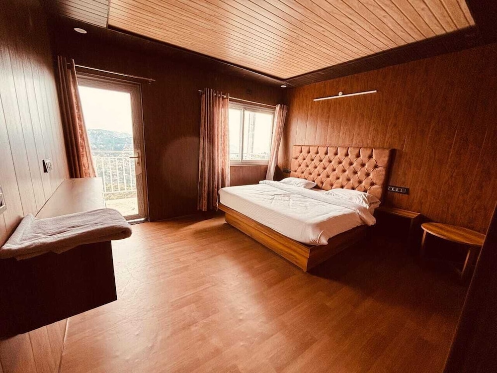 the sapphire suits mussoorie
