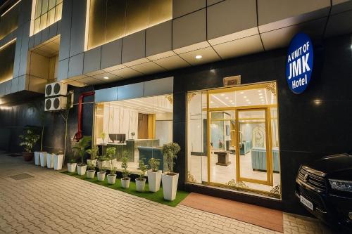 Hotel Jmk - Managed By Jmd Group,,3 star