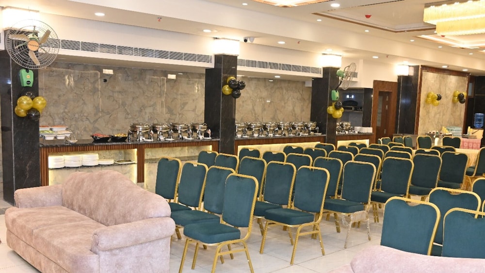 hotel krishna paradise