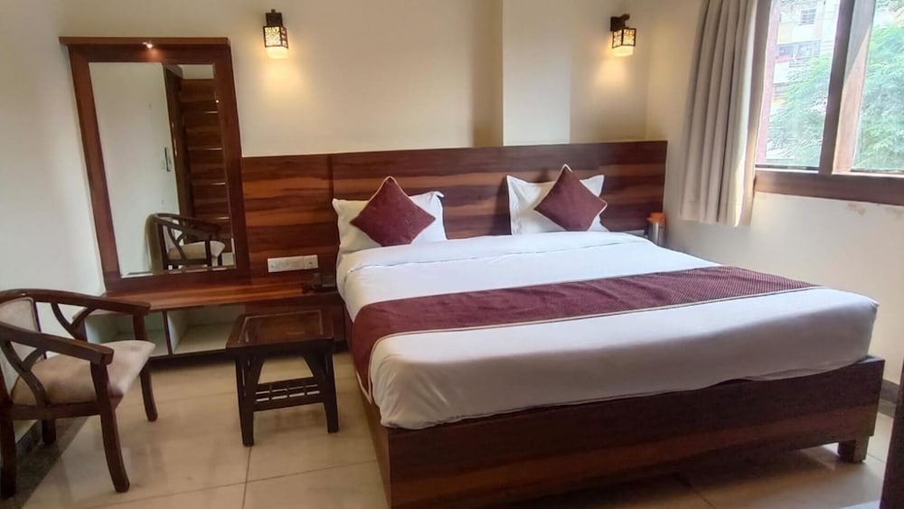 hotel krishna paradise