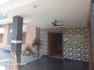 hotel gayatri palace