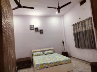 hotel gayatri palace