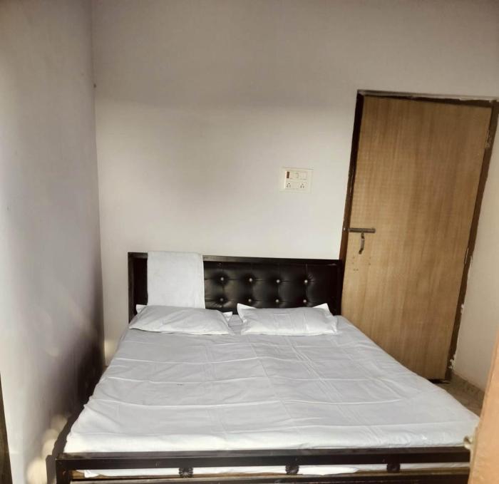 hotel gayatri palace