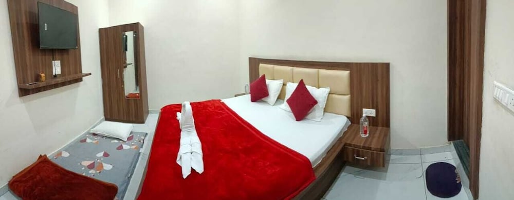 hotel lucky guest house