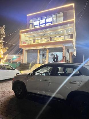 Hotel Lucky Guest House,,4 star