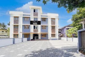 super collection o westhill near govt engg college