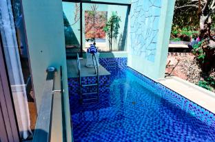 the zims luxor resort