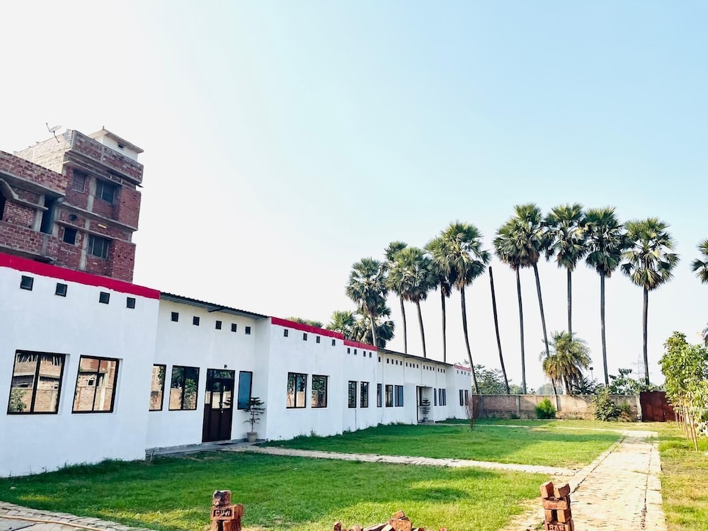 krishna garden hotel and resort