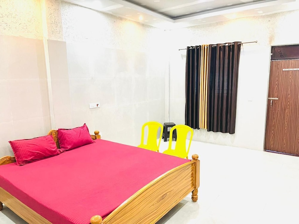 krishna garden hotel and resort