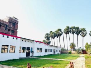 Krishna Garden Hotel And Resort,,3 star