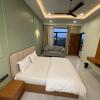 hotel heera palace