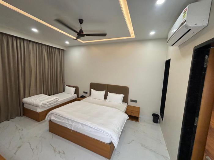 hotel heera palace