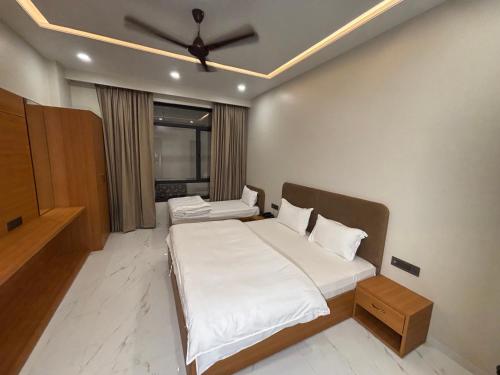 hotel heera palace