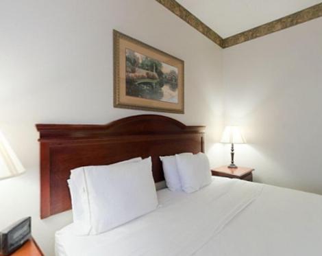 holiday inn express hotel and suites laurinburg by ihg