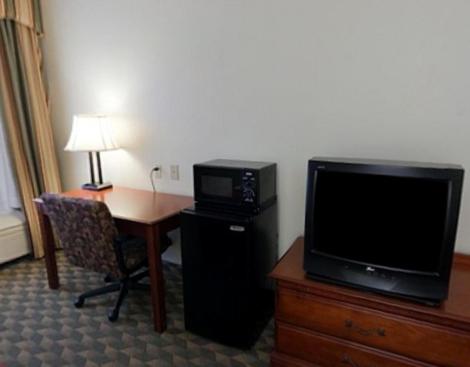 holiday inn express hotel and suites laurinburg by ihg