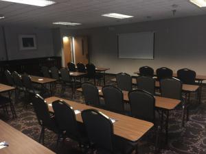 holiday inn express hotel and suites laurinburg by ihg