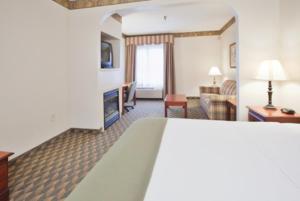 holiday inn express hotel and suites laurinburg by ihg