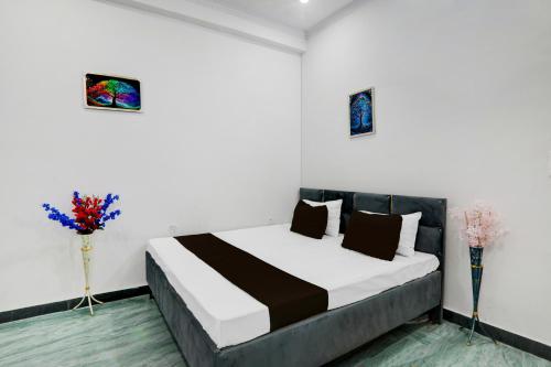 Hotel O A.R Palace,,3 star