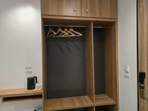 manee mantra hotel kanchanaburi