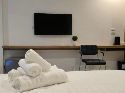 manee mantra hotel kanchanaburi