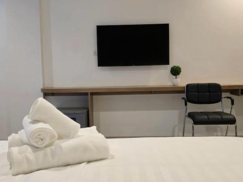 manee mantra hotel kanchanaburi