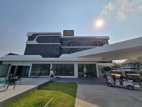 manee mantra hotel kanchanaburi