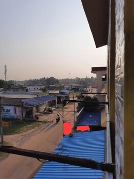 dhamstay hotel sun plaza near konark