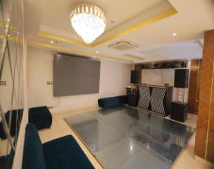 hotel royal galaxy blest park