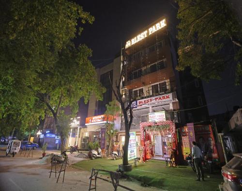 hotel royal galaxy blest park