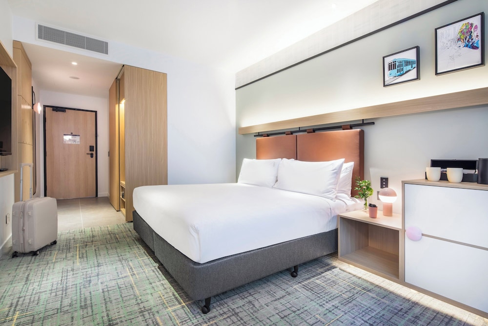 holiday inn melbourne bourke street mall by ihg