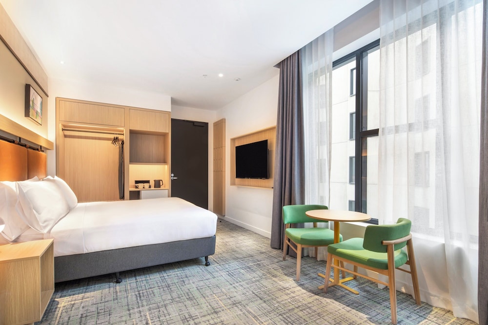 holiday inn melbourne bourke street mall by ihg