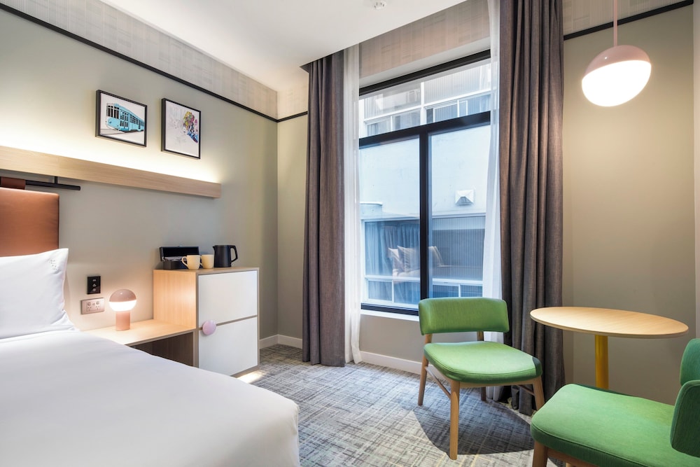 holiday inn melbourne bourke street mall by ihg