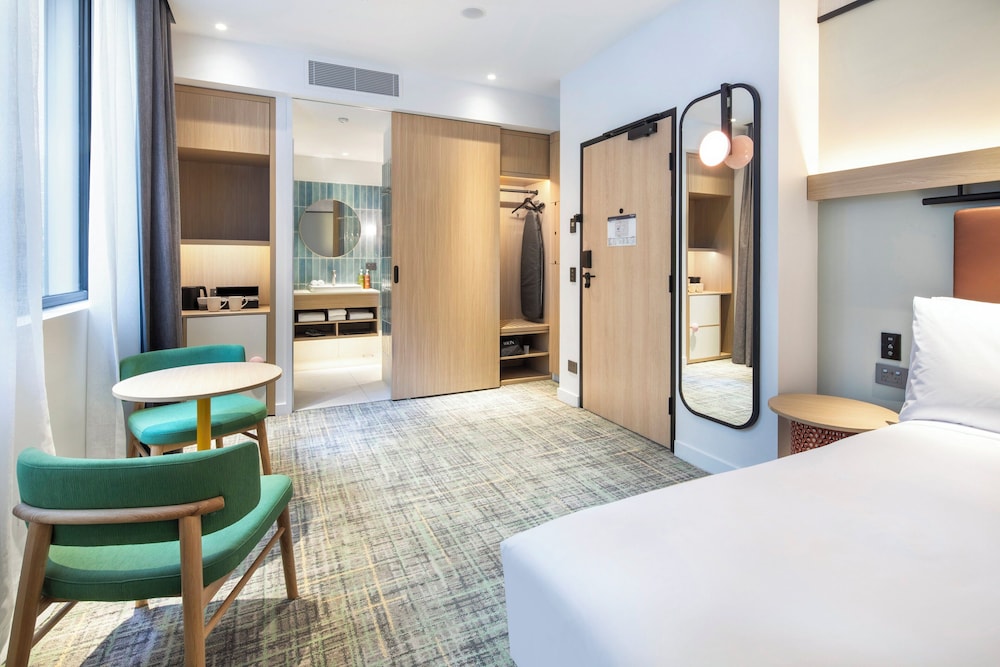 holiday inn melbourne bourke street mall by ihg