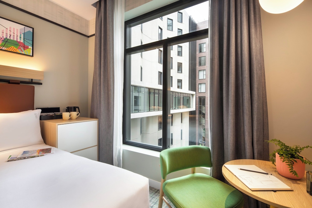 holiday inn melbourne bourke street mall by ihg