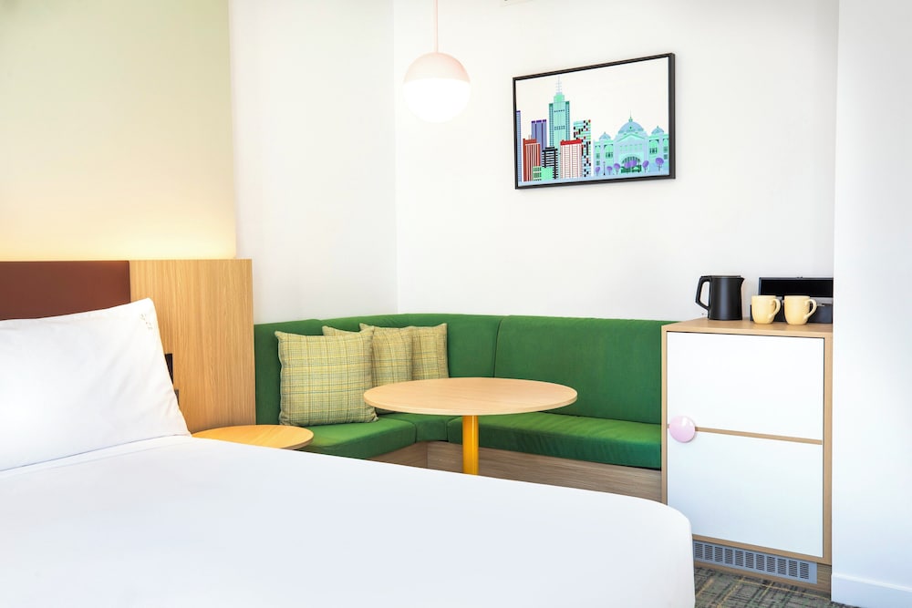 holiday inn melbourne bourke street mall by ihg